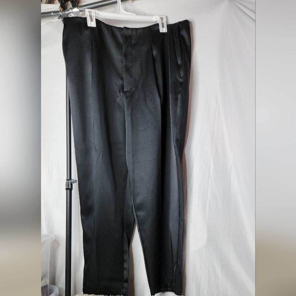 Woman's Satiny Black Pants - A New Day - 17